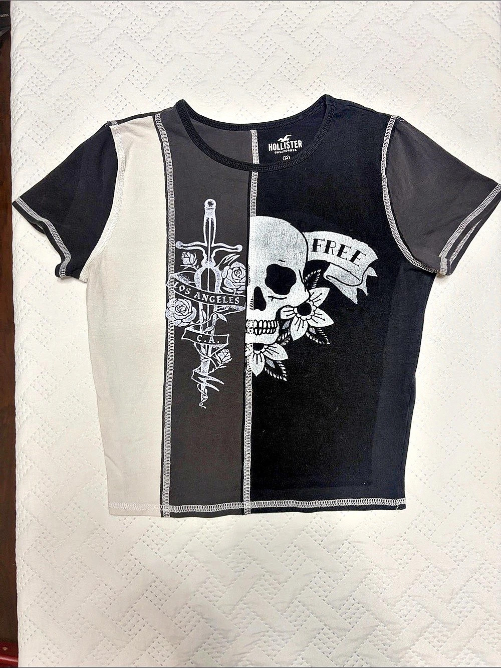 Hollister Color Block Graphic Tee in Black & White Size Medium